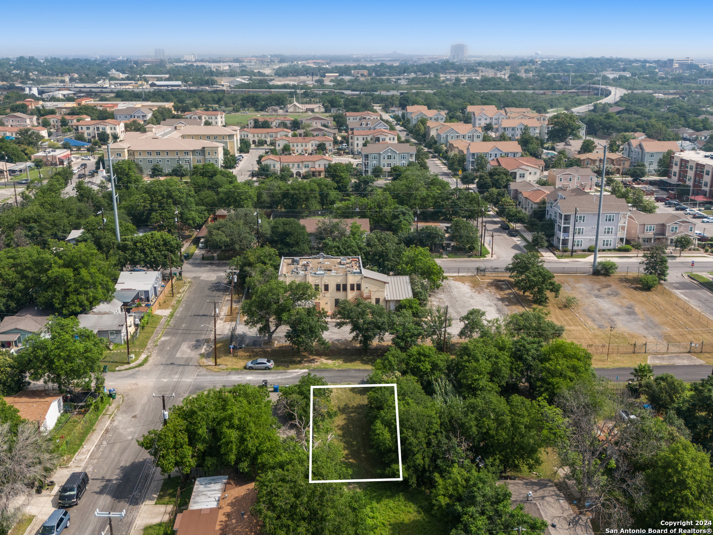 204 Orphan San Antonio TX 78202