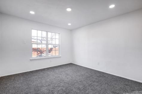 1112 Gladstone San Antonio TX 78225