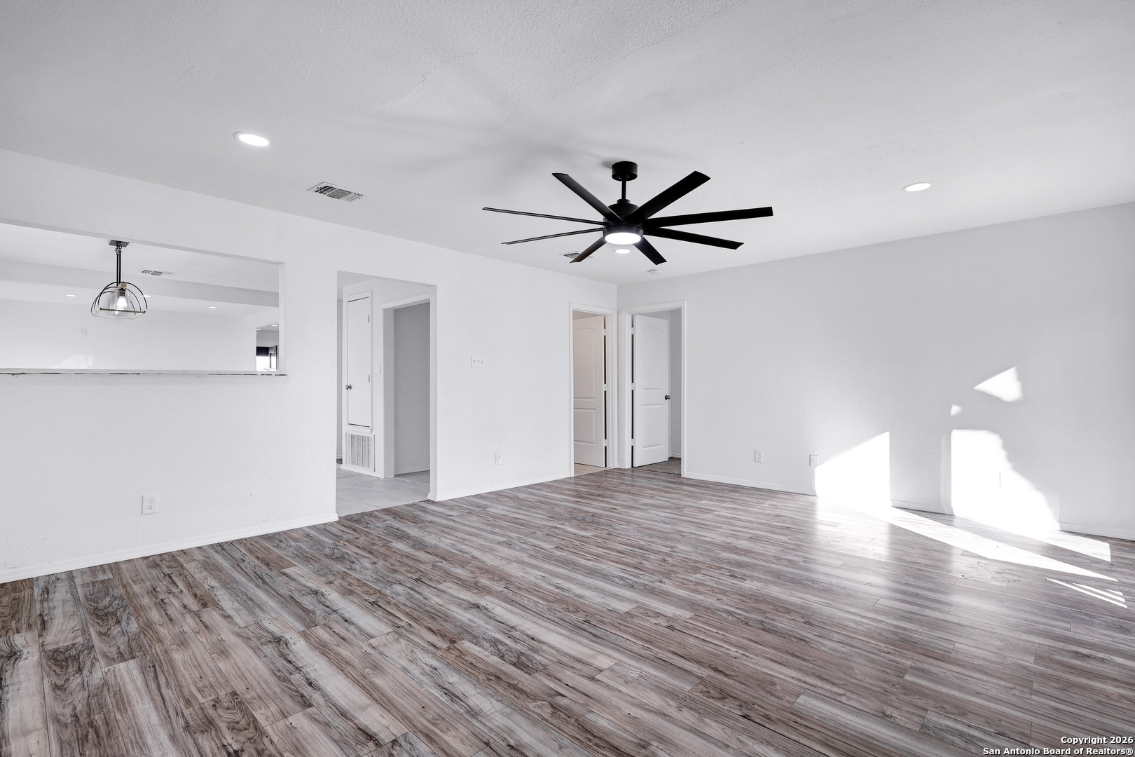 1112 Gladstone San Antonio TX 78225