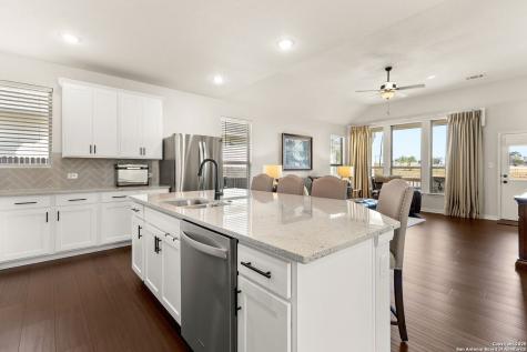 947 Blue Violet New Braunfels TX 78130