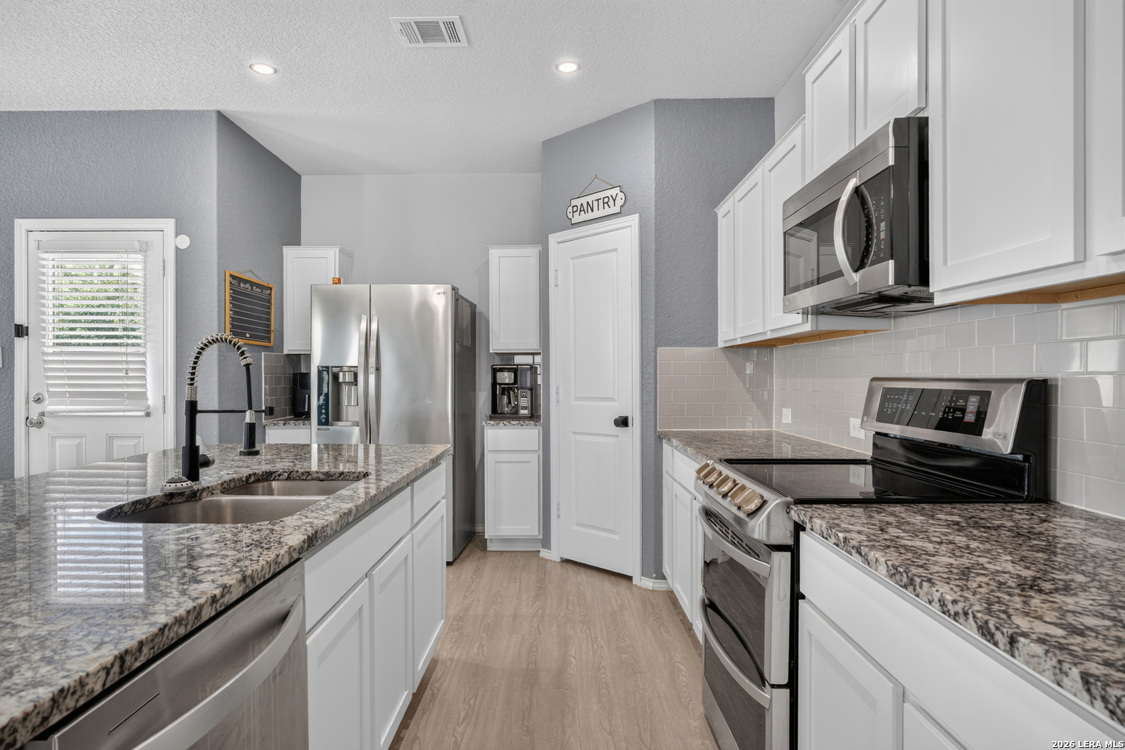 10331 Barbeque Bay Converse TX 78109