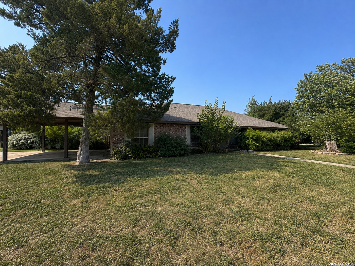 1309 Acorn Road Hondo TX 78861