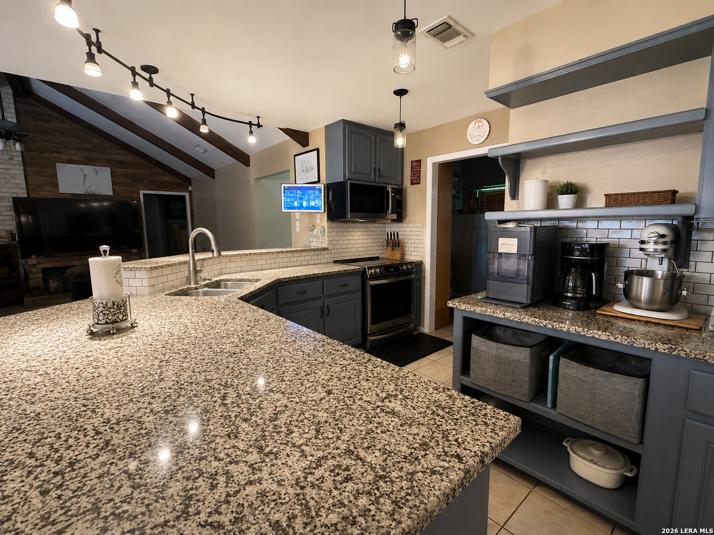 1309 Acorn Road Hondo TX 78861