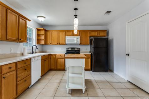 2630 Rocky Ridge Canyon Lake TX 78133