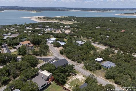 624 Highland Canyon Lake TX 78133
