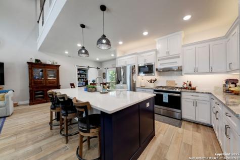 624 Highland Canyon Lake TX 78133