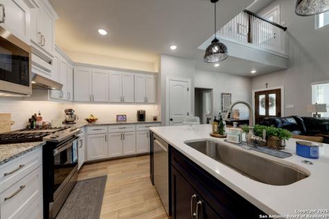 624 Highland Canyon Lake TX 78133