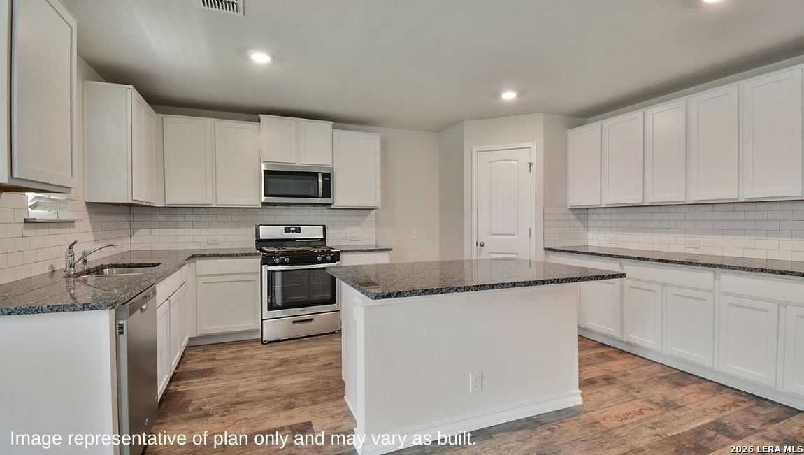 139 Bruce Cove Mico TX 78056