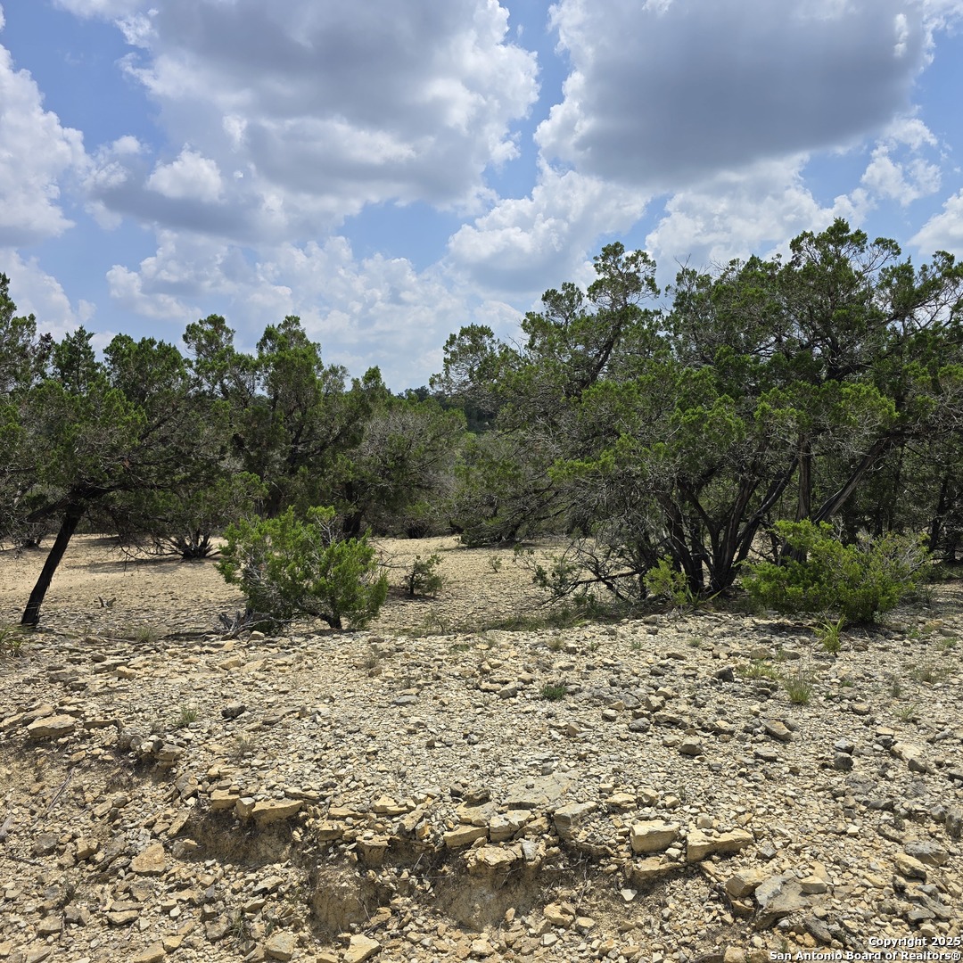 Lot 18 Pecos Road Lakehills TX 78003