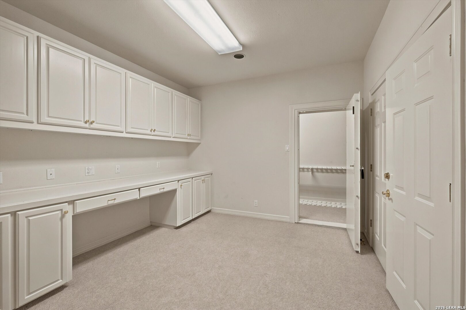 2327 Estate Gate Drive San Antonio TX 78260