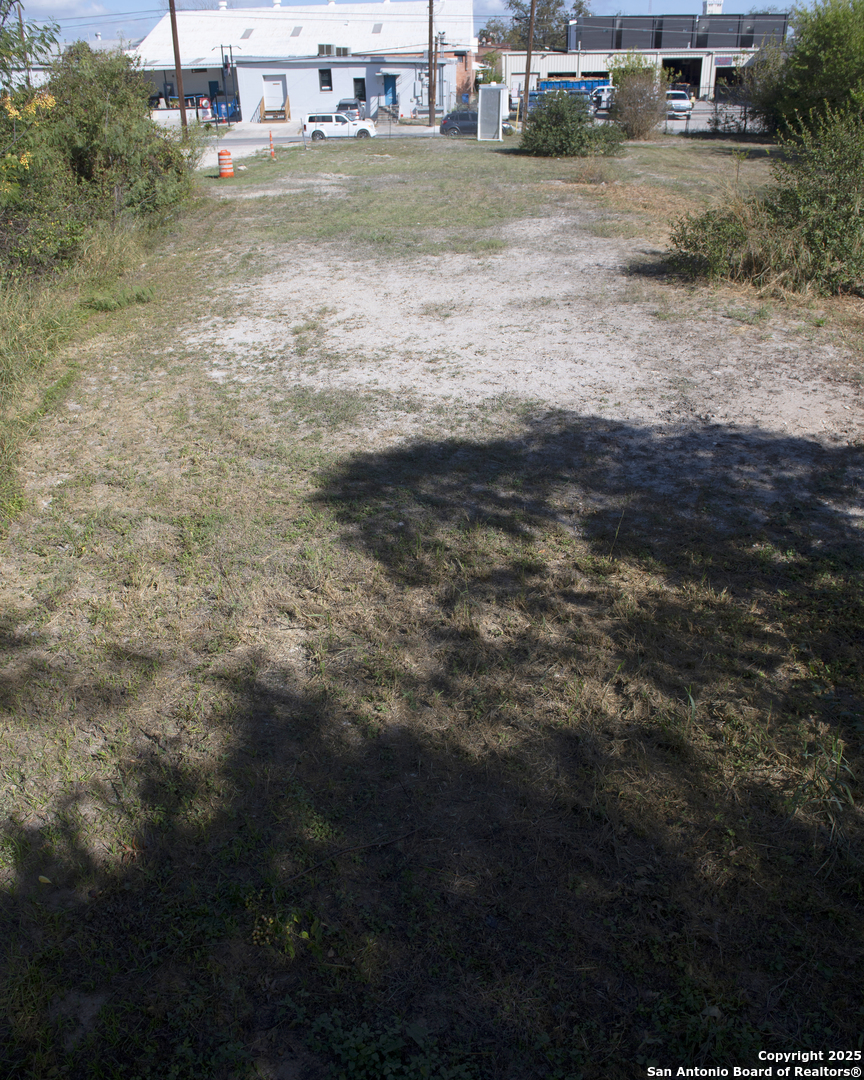 116, 118, 120 Lone Star San Antonio TX 78204