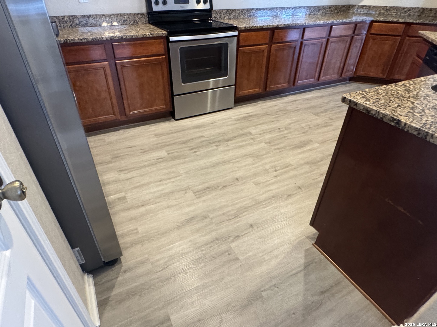 6935 Elmwood Crest Live Oak TX 78233