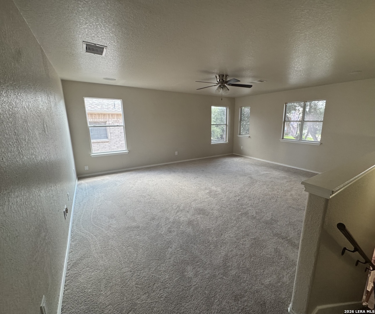 6935 Elmwood Crest Live Oak TX 78233