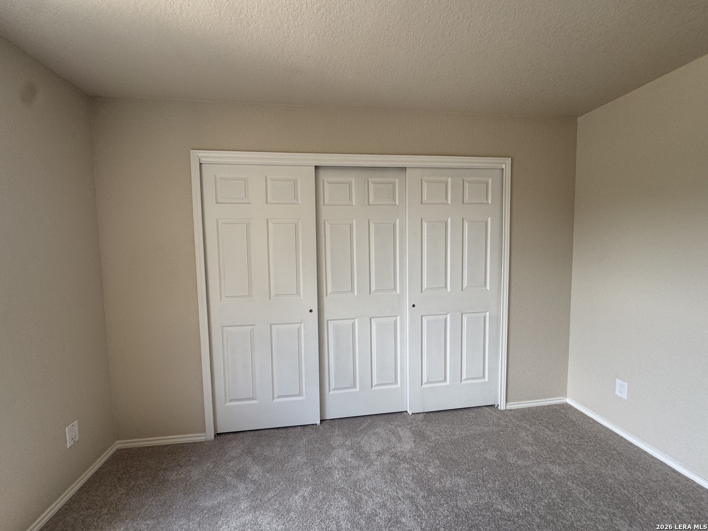 6935 Elmwood Crest Live Oak TX 78233