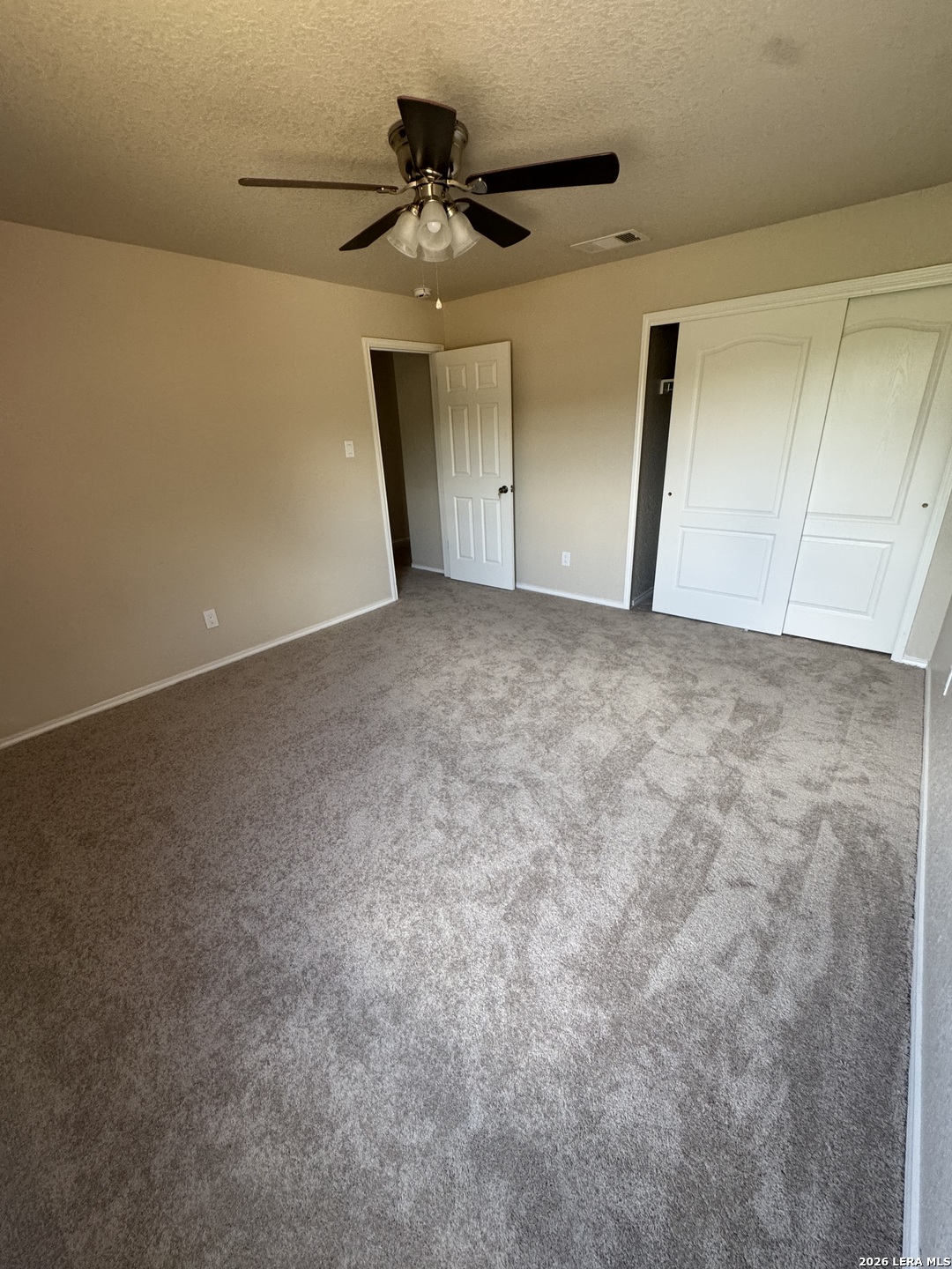 6935 Elmwood Crest Live Oak TX 78233