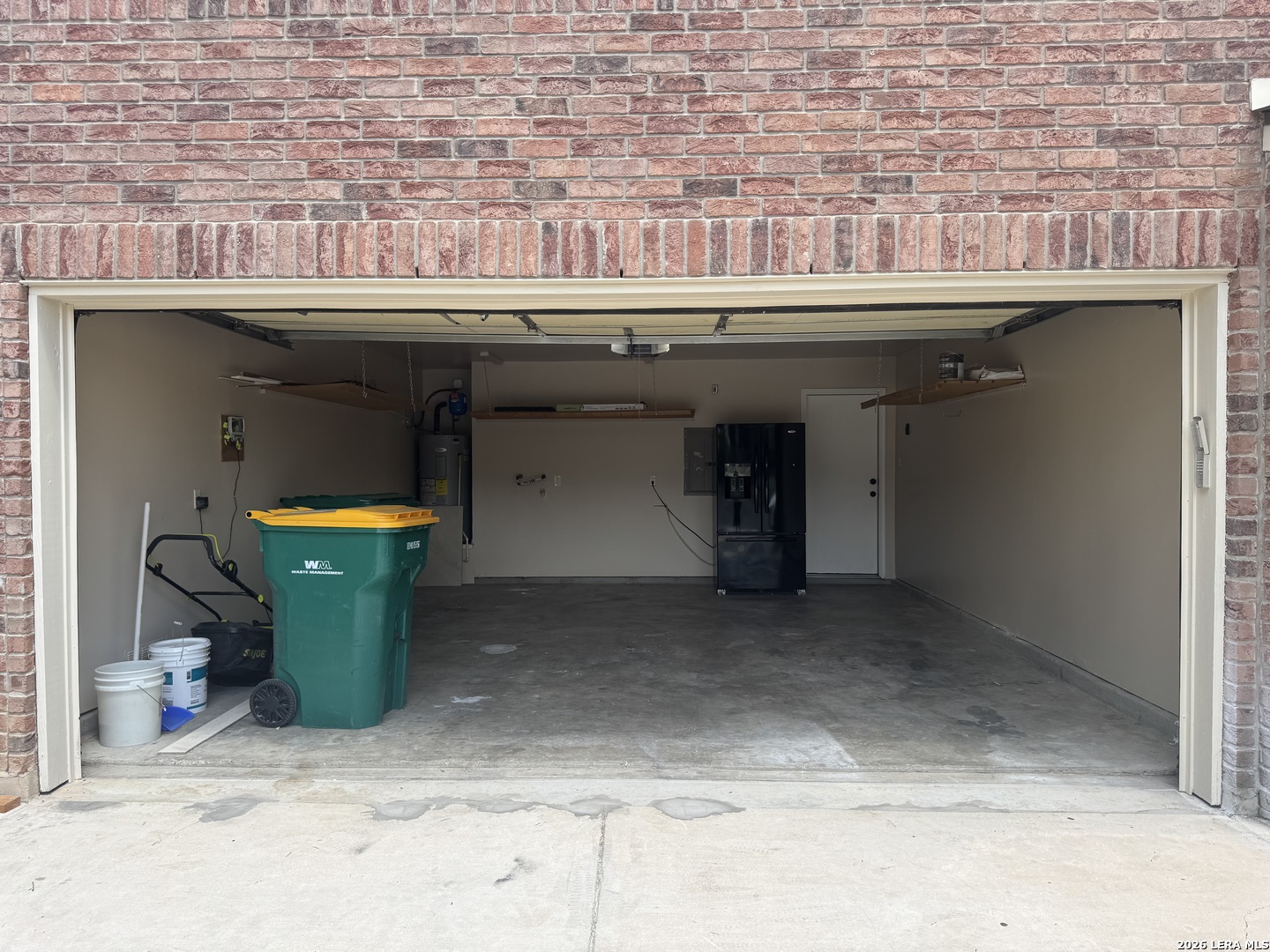 6935 Elmwood Crest Live Oak TX 78233
