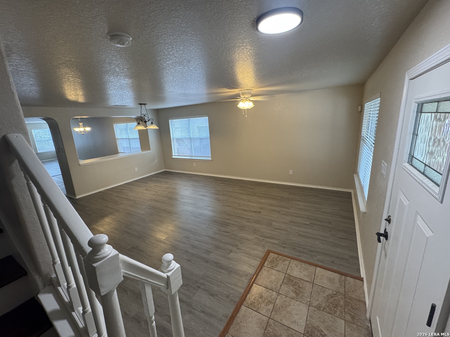 6935 Elmwood Crest Live Oak TX 78233
