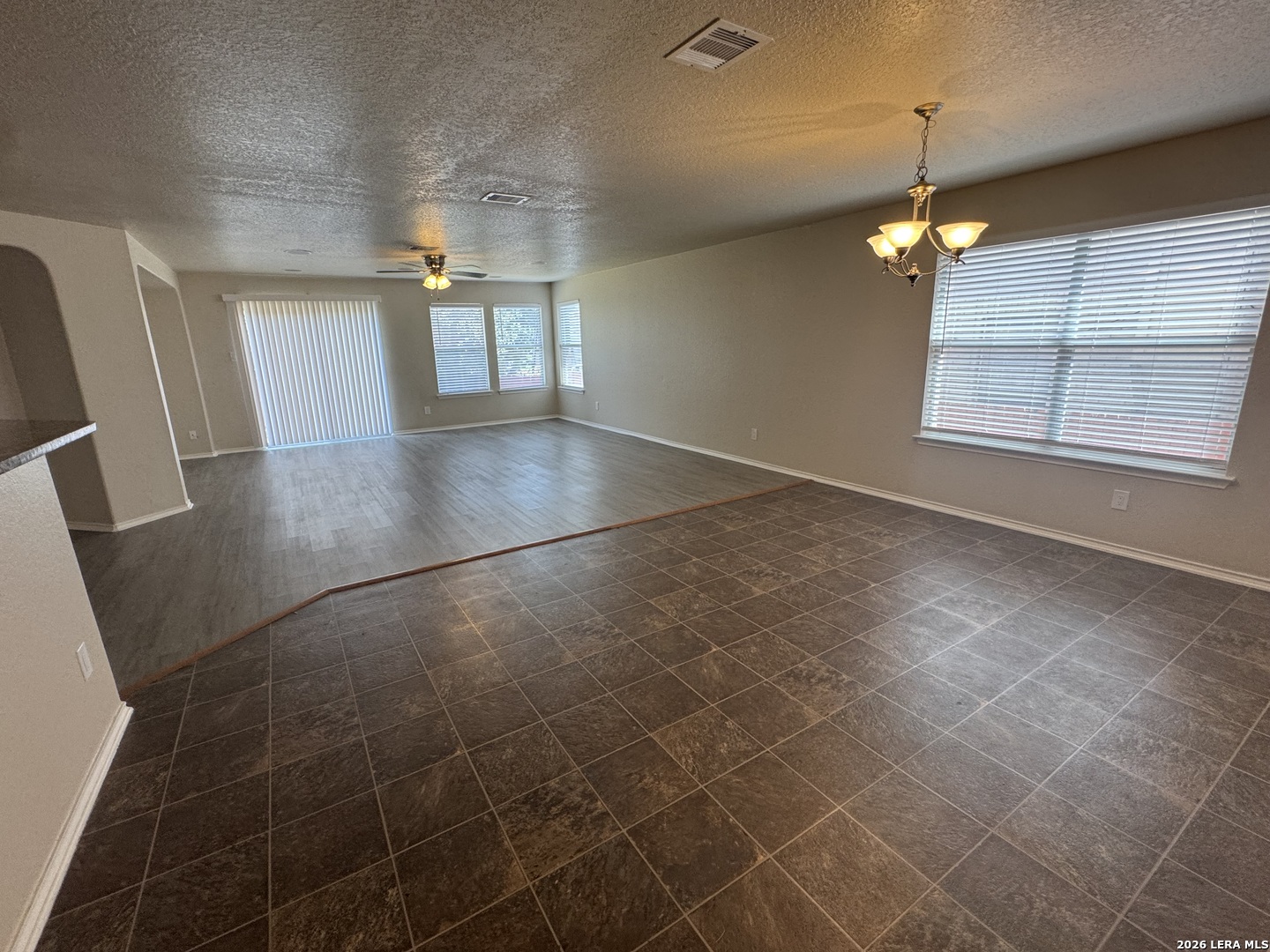 6935 Elmwood Crest Live Oak TX 78233