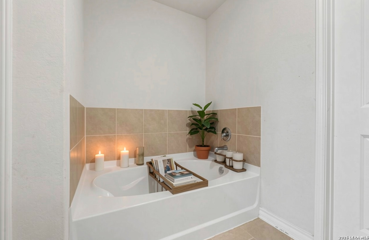 6638 Kingsley Edge San Antonio TX 78252