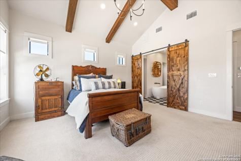 317 Farmstead Seguin TX 78155
