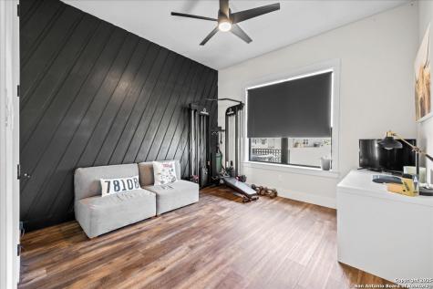 317 Farmstead Seguin TX 78155