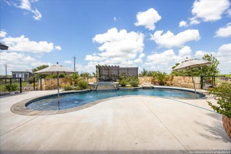 317 Farmstead Seguin TX 78155