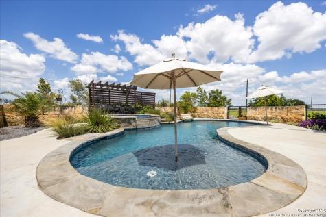 317 Farmstead Seguin TX 78155