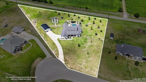 317 Farmstead Seguin TX 78155