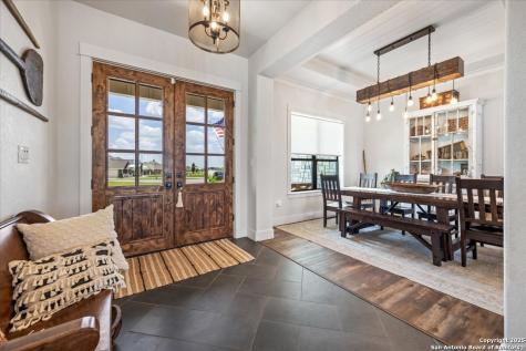 317 Farmstead Seguin TX 78155