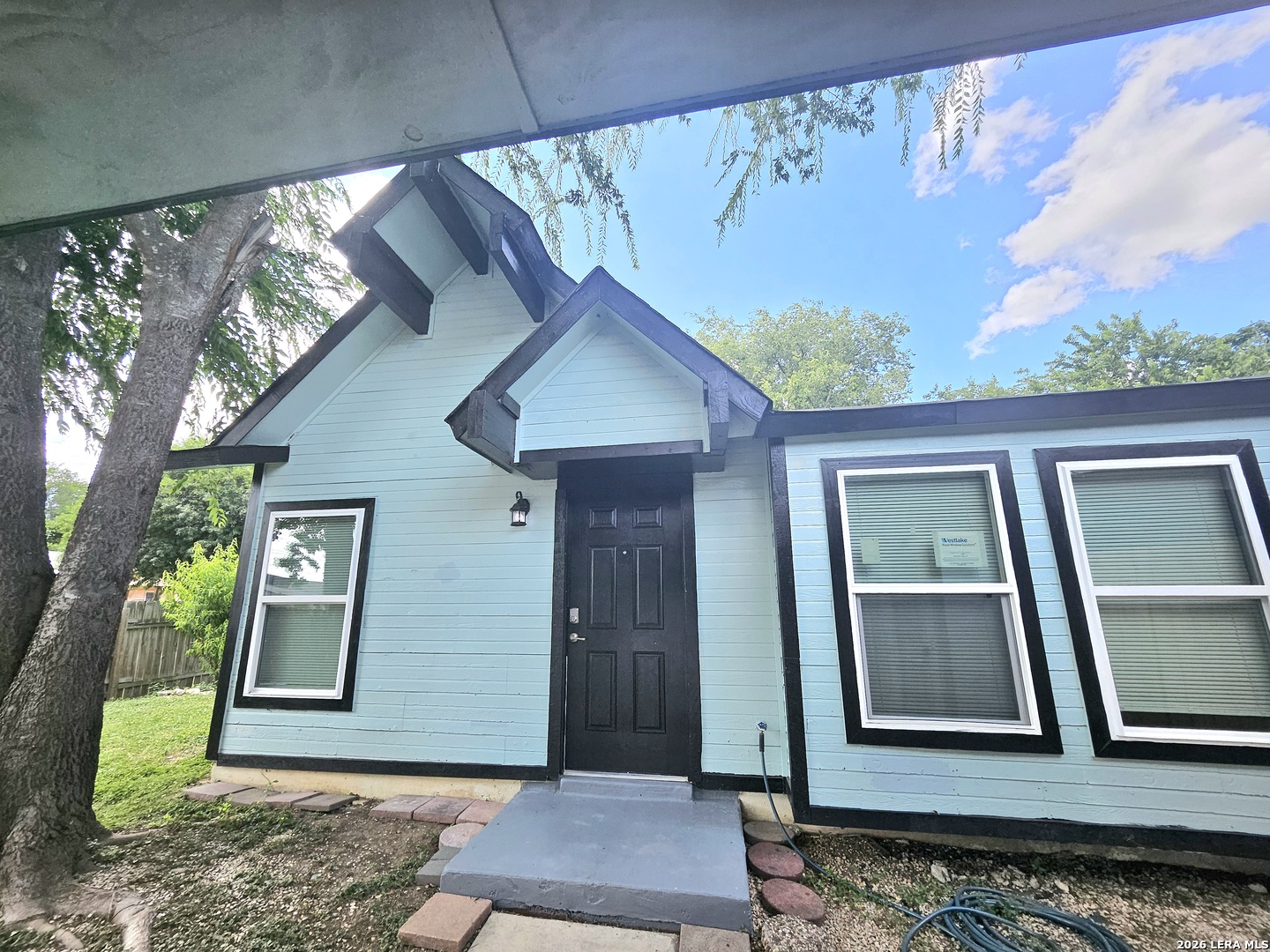 6903 E Belforest San Antonio TX 78239