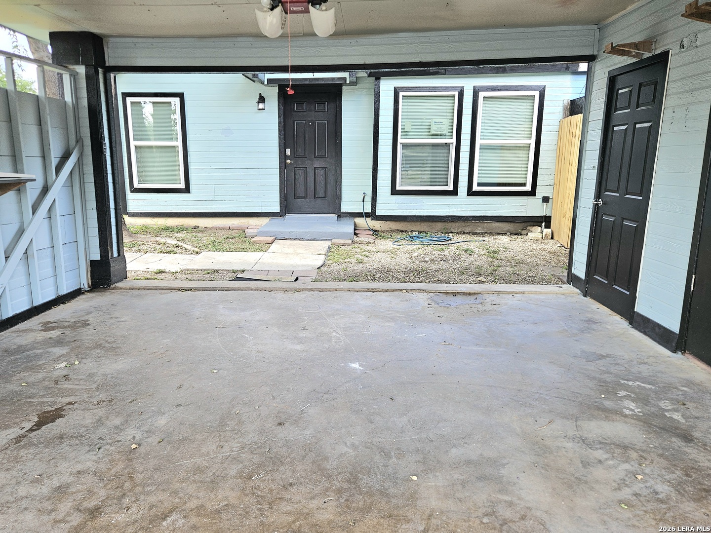 6903 E Belforest San Antonio TX 78239