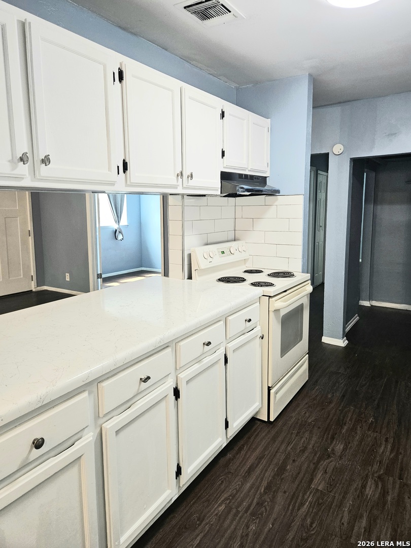 6903 E Belforest San Antonio TX 78239