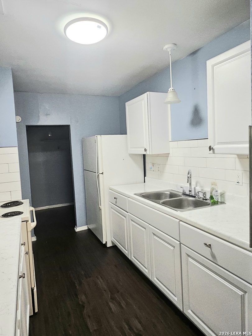 6903 E Belforest San Antonio TX 78239