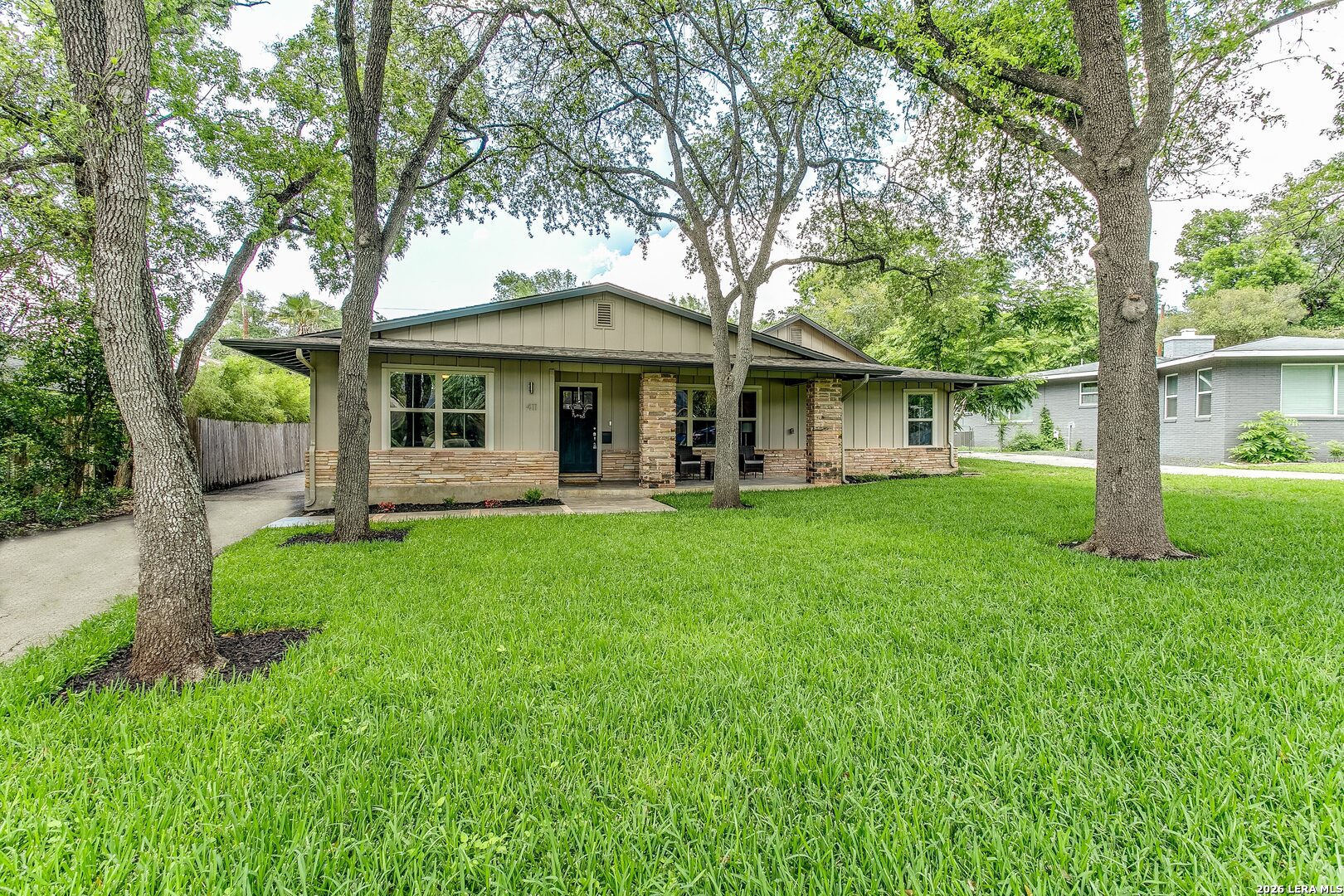 411 Garraty Road Terrell Hills TX 78209