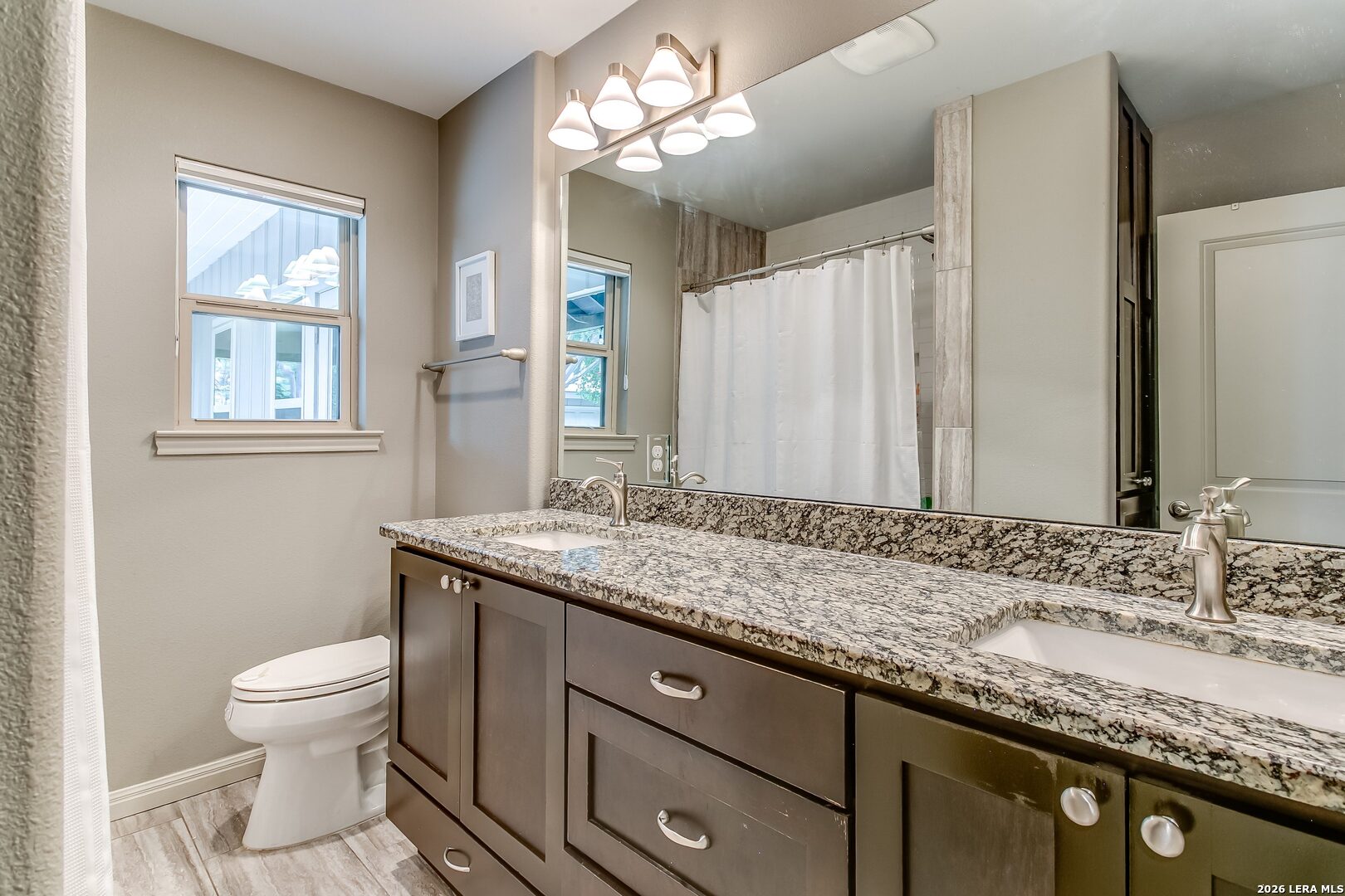 411 Garraty Road Terrell Hills TX 78209