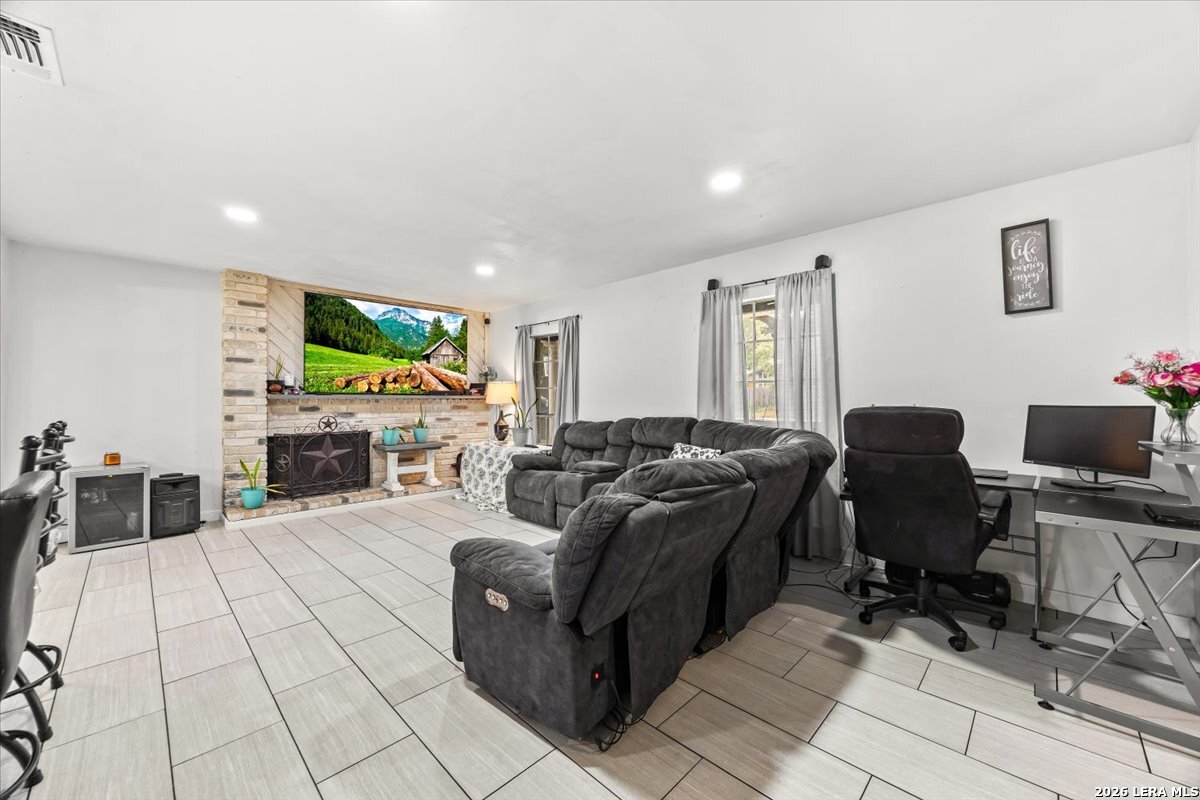 7910 Valley Trail San Antonio TX 78250