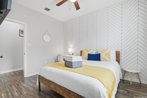 230 Thompson San Antonio TX 78225