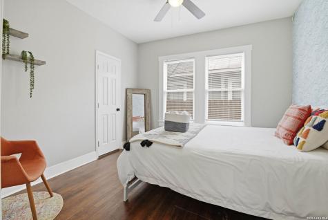 230 Thompson San Antonio TX 78225