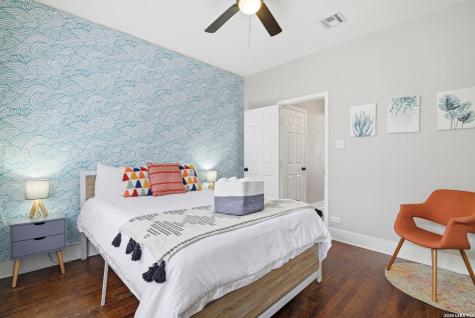 230 Thompson San Antonio TX 78225