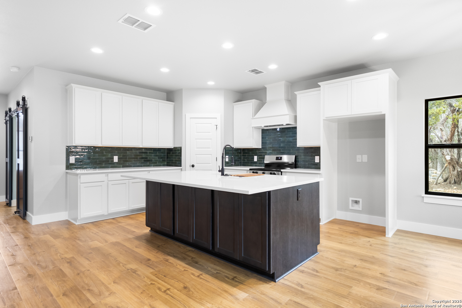 181 Deerwood Circle Bandera TX 78003