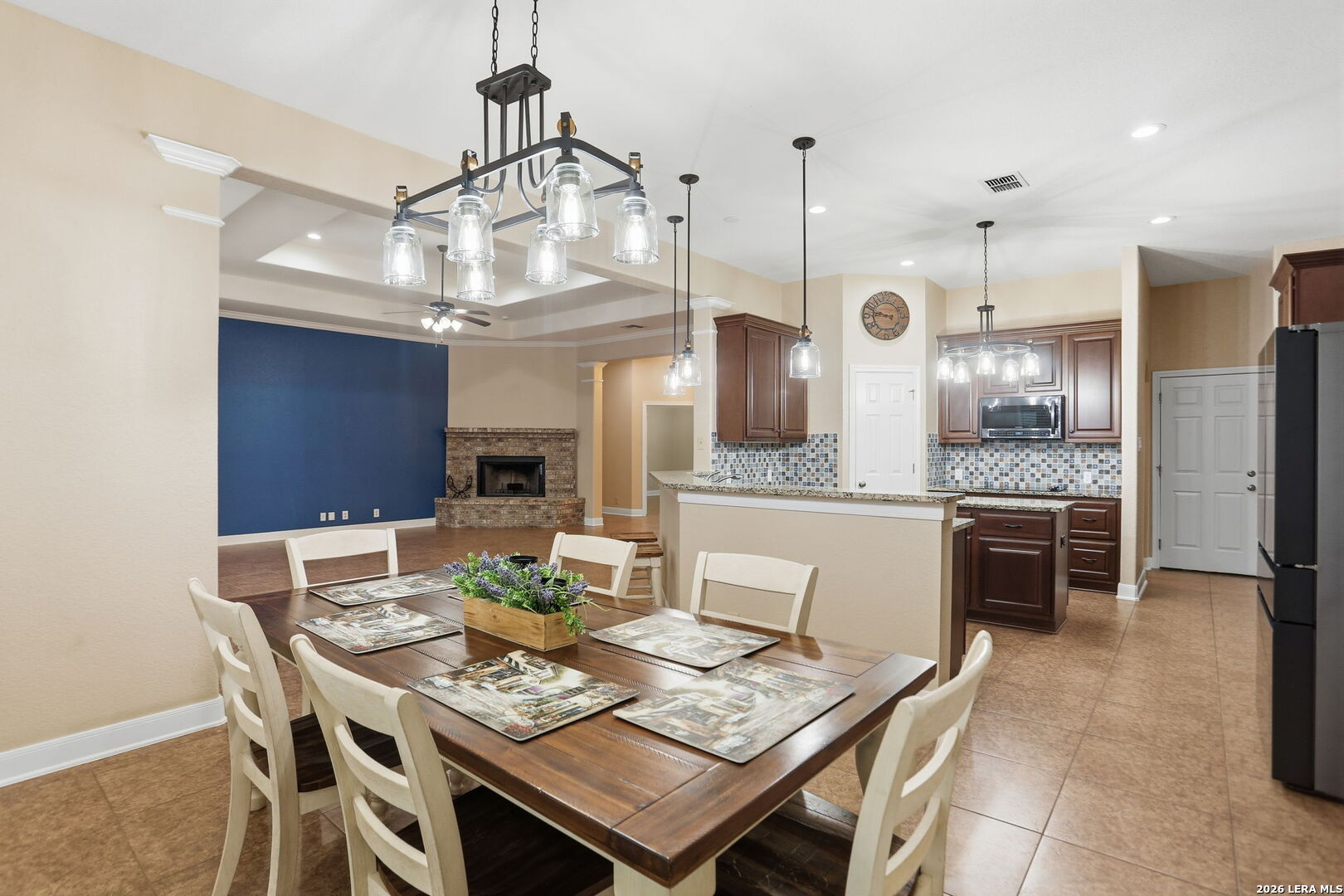 813 County Road 375 San Antonio TX 78253