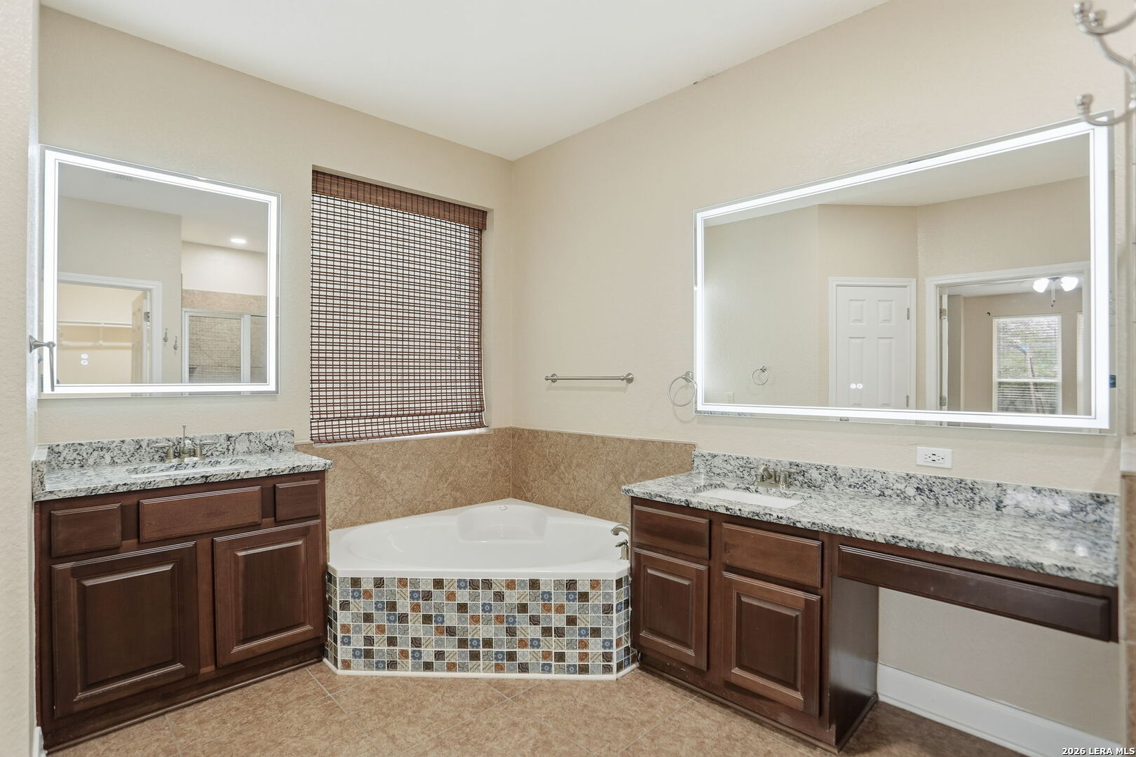 813 County Road 375 San Antonio TX 78253