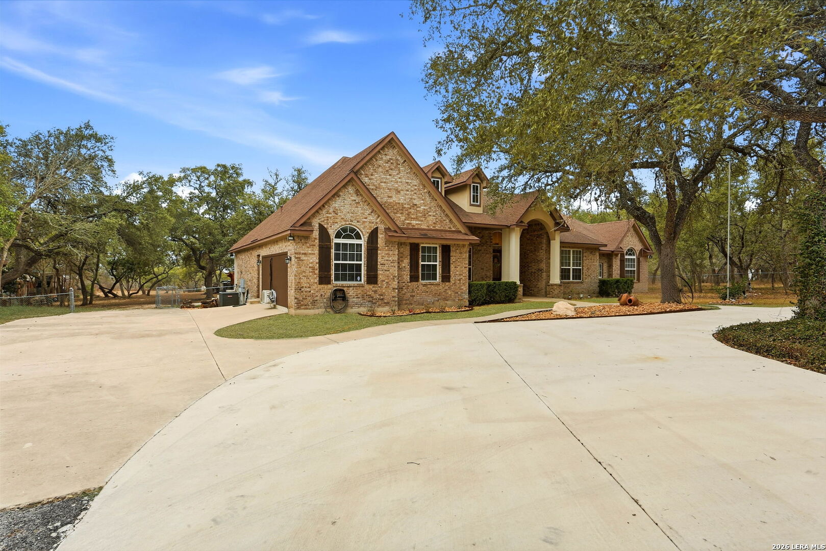 813 County Road 375 San Antonio TX 78253