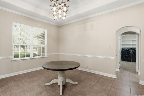 813 County Road 375 San Antonio TX 78253