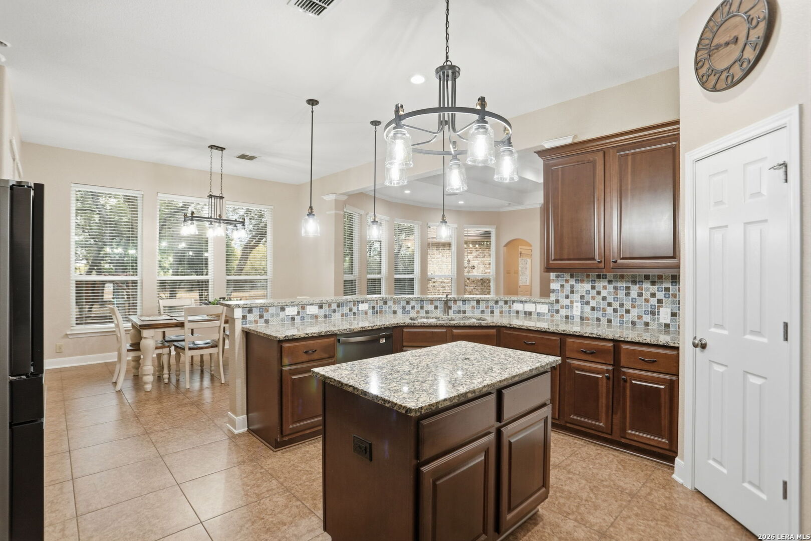 813 County Road 375 San Antonio TX 78253