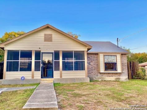 423 Amires Place San Antonio TX 78237