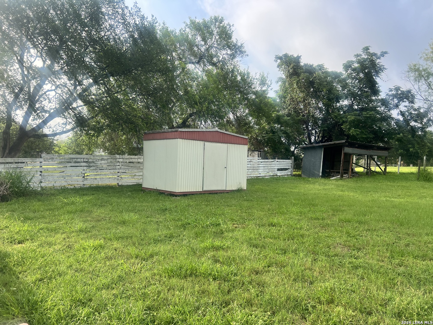 902 Oakridge Drive Pleasanton TX 78064