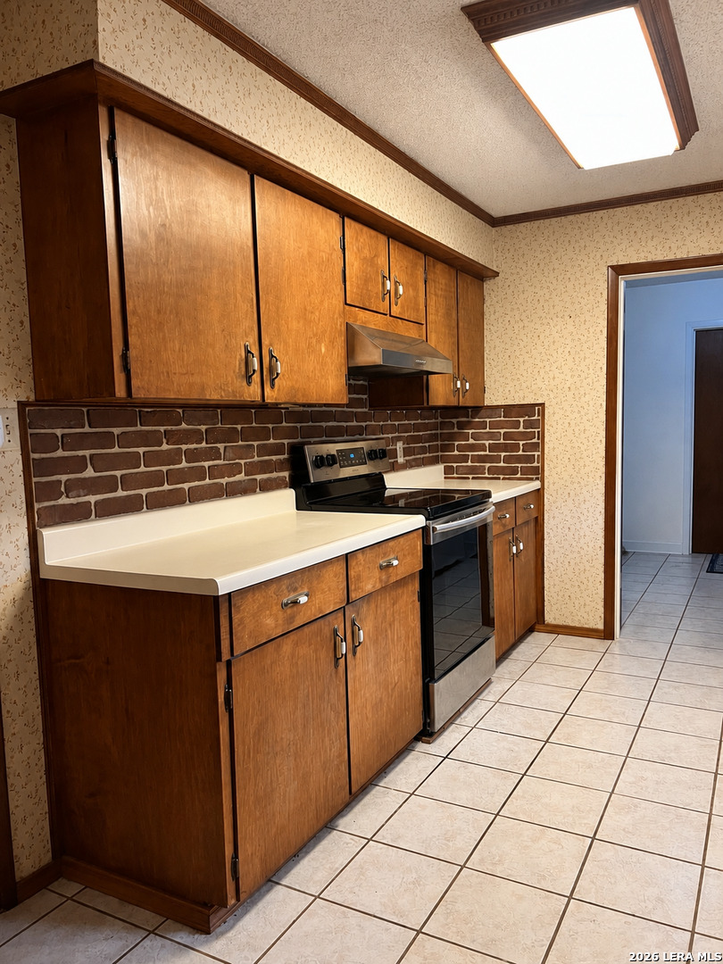 902 Oakridge Drive Pleasanton TX 78064