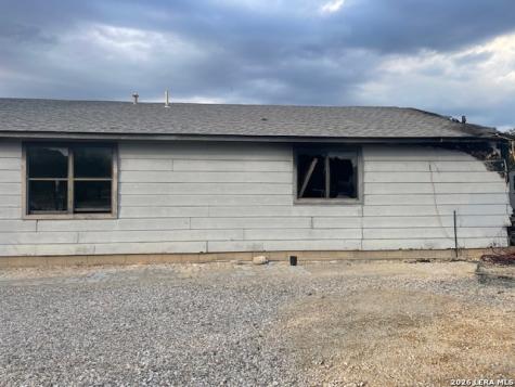 9710 County Road 5723 Castroville TX 78009