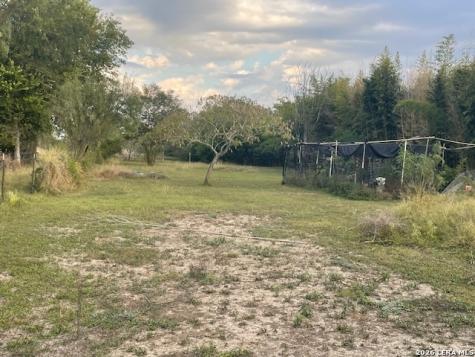 9710 County Road 5723 Castroville TX 78009